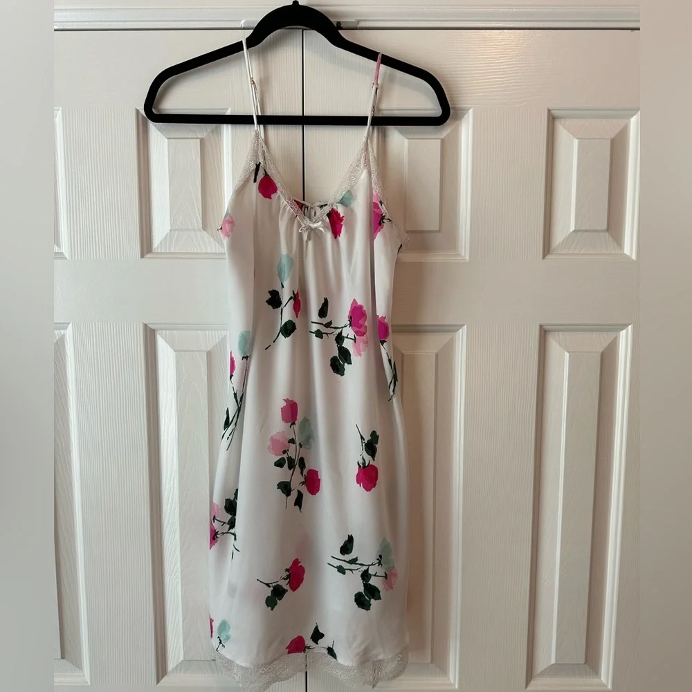 Kate Spade Intimates, White & Pink Floral Nightgown Sz S Very Good Condition